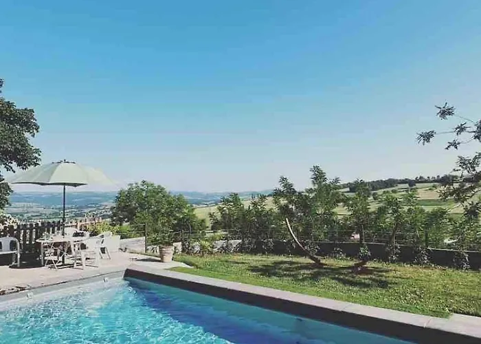 Hébergement de vacances Grande Maison Familiale, Vue Incroyable Et Piscine Saint-Babel