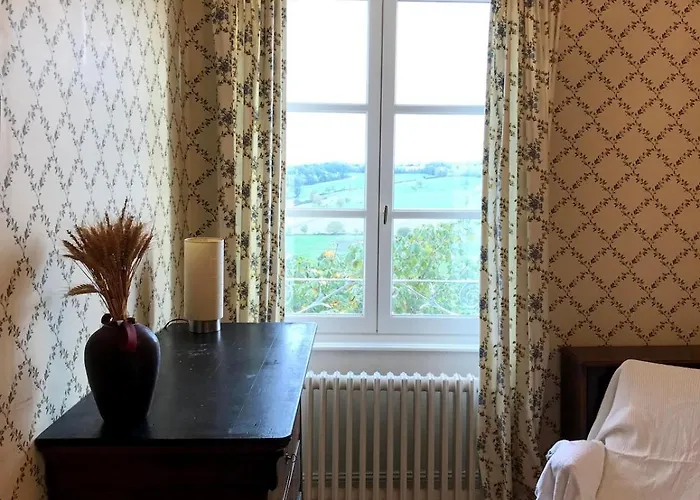 Grande Maison Familiale, Vue Incroyable Et Piscine