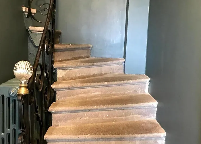 Grande Maison Familiale, Vue Incroyable Et Piscine Hébergement de vacances Saint-Babel